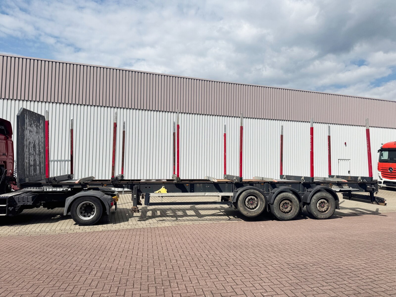 Schwarzmüller 3-Achs Holzauflieger 3-Achs Holzauflieger, Liftachse, MEHRFACH VORHANDEN! - Timber semi-trailer: picture 2 Schwarzmüller 3-Achs Holzauflieger 3-Achs Holzauflieger, Liftachse, MEHRFACH VORHANDEN! - Timber semi-trailer: picture 2