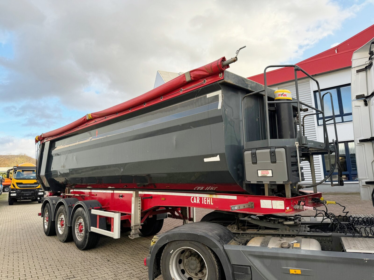 Carnehl CHKS/HH CHKS/HH, Stahlmulde ca. 34m³, Liftachse, Nachlauflenkachse - Semi-trailer: picture 5 Carnehl CHKS/HH CHKS/HH, Stahlmulde ca. 34m³, Liftachse, Nachlauflenkachse - Semi-trailer: picture 5