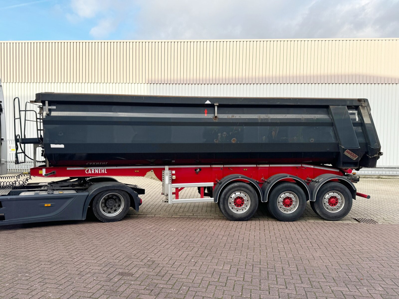 Carnehl CHKS/HH CHKS/HH, Stahlmulde ca. 34m³, Liftachse, Nachlauflenkachse - Semi-trailer: picture 2 Carnehl CHKS/HH CHKS/HH, Stahlmulde ca. 34m³, Liftachse, Nachlauflenkachse - Semi-trailer: picture 2