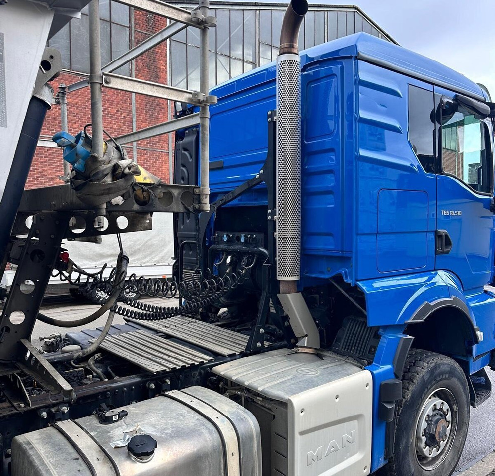 MAN TGS 18.510 4x4H BLS TGS 18.510 4x4H BLS, HydroDrive, PriTarder, Navi, Hydraulik - Tractor unit: picture 4 MAN TGS 18.510 4x4H BLS TGS 18.510 4x4H BLS, HydroDrive, PriTarder, Navi, Hydraulik - Tractor unit: picture 4