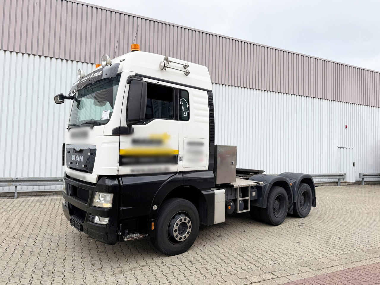 MAN TGX 26.480 6x4 BLS TGX 26.480 6x4 BLS, Retarder, XLX, Standklima, Hydraulik, zGG 90t - Tractor unit: picture 1 MAN TGX 26.480 6x4 BLS TGX 26.480 6x4 BLS, Retarder, XLX, Standklima, Hydraulik, zGG 90t - Tractor unit: picture 1