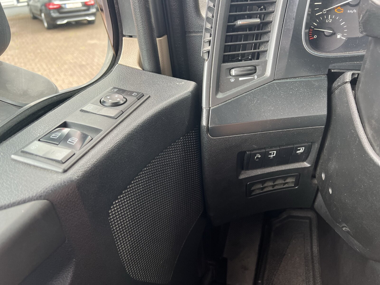 Mercedes-Benz Actros 1842/45 LS 4x2 Actros 1842/45 LS 4x2, 3x VORHANDEN - Tractor unit: picture 4 Mercedes-Benz Actros 1842/45 LS 4x2 Actros 1842/45 LS 4x2, 3x VORHANDEN - Tractor unit: picture 4