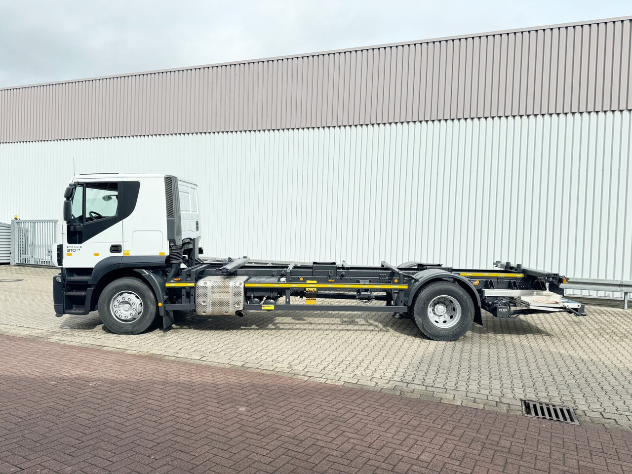 Truck Iveco Stralis AT 190 S31FP-CM 4x2 Stralis AT 190 S31FP-CM 4x2, LBW BÄR, Ex-: picture 14