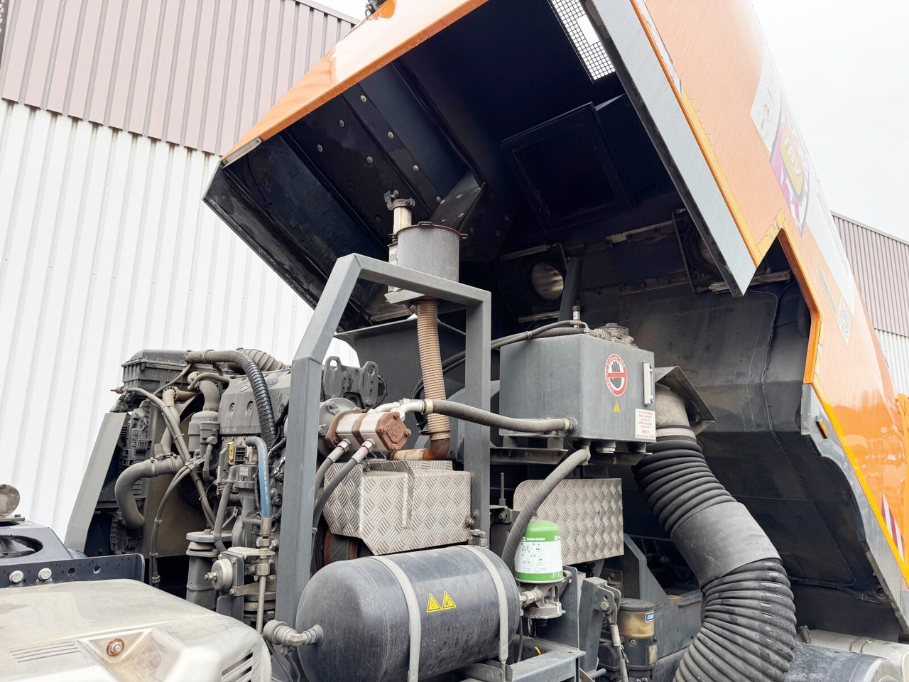 MAN TGM 18.250 4X2 BB TGM 18.250 4X2 BB, Kehrmaschine Brock SL200/2 - Truck: picture 4 MAN TGM 18.250 4X2 BB TGM 18.250 4X2 BB, Kehrmaschine Brock SL200/2 - Truck: picture 4