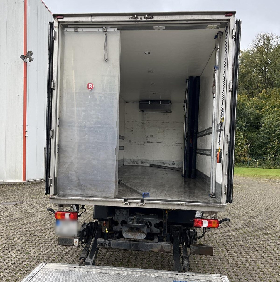 Mercedes-Benz Actros 1832 L 4x2 Actros 1832 L 4x2, Kühlkoffer, 2x Trennwand, Carrier, LBW BÄR - Truck: picture 4 Mercedes-Benz Actros 1832 L 4x2 Actros 1832 L 4x2, Kühlkoffer, 2x Trennwand, Carrier, LBW BÄR - Truck: picture 4