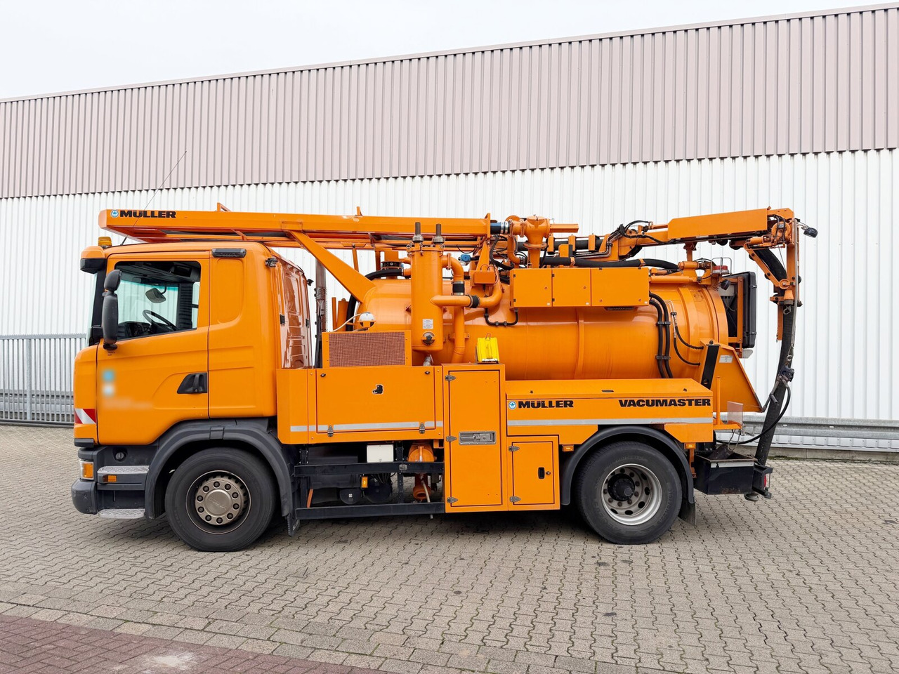 Scania G 320 4x2 G 320 4x2, Müller Vacumaster ca. 5,5m³, Funk - Truck: picture 5 Scania G 320 4x2 G 320 4x2, Müller Vacumaster ca. 5,5m³, Funk - Truck: picture 5