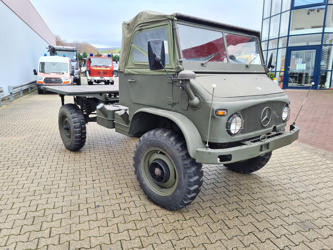 Dropside/ Flatbed truck Unimog 404 4x4 S Cabrio 404 4x4 S Cabrio, Benziner: picture 11