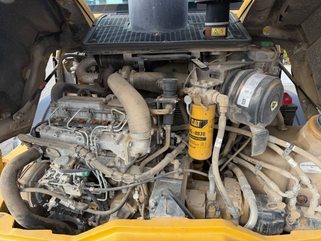 Wheel loader CAT 908 H: picture 12 Wheel loader CAT 908 H: picture 12