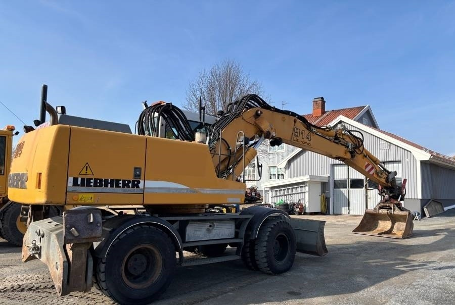 Liebherr A 914 Litronic A2-PL Tiltrotator 30Km/h - Wheel excavator: picture 3 Liebherr A 914 Litronic A2-PL Tiltrotator 30Km/h - Wheel excavator: picture 3