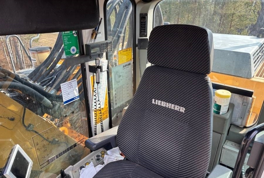 Wheel excavator Liebherr A 914 Litronic A2-PL Tiltrotator 30Km/h: picture 18 Wheel excavator Liebherr A 914 Litronic A2-PL Tiltrotator 30Km/h: picture 18