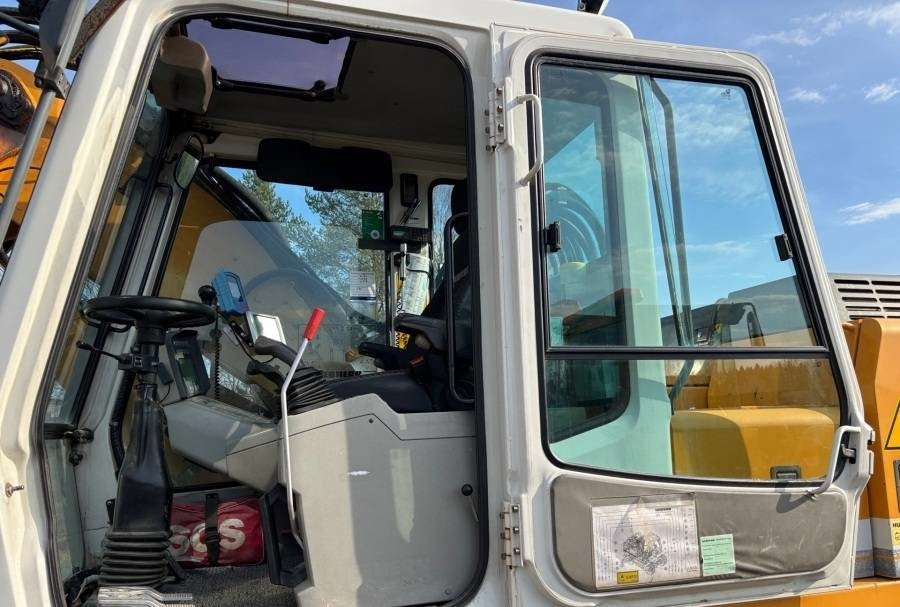 Wheel excavator Liebherr A 914 Litronic A2-PL Tiltrotator 30Km/h: picture 8 Wheel excavator Liebherr A 914 Litronic A2-PL Tiltrotator 30Km/h: picture 8