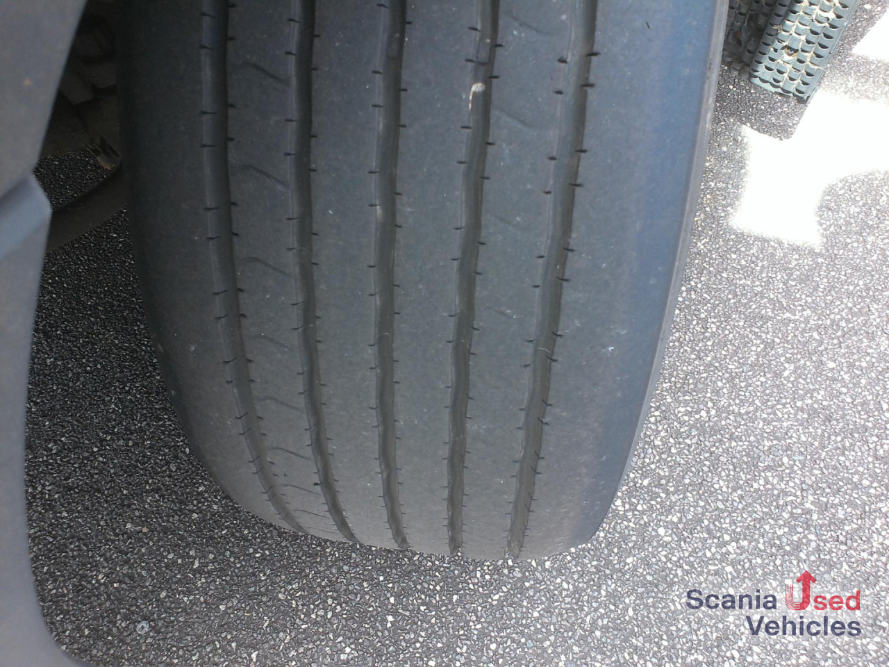 SCANIA R 450 A4x2EB Standklima Solaranlage!!! - Tractor unit: picture 4 SCANIA R 450 A4x2EB Standklima Solaranlage!!! - Tractor unit: picture 4