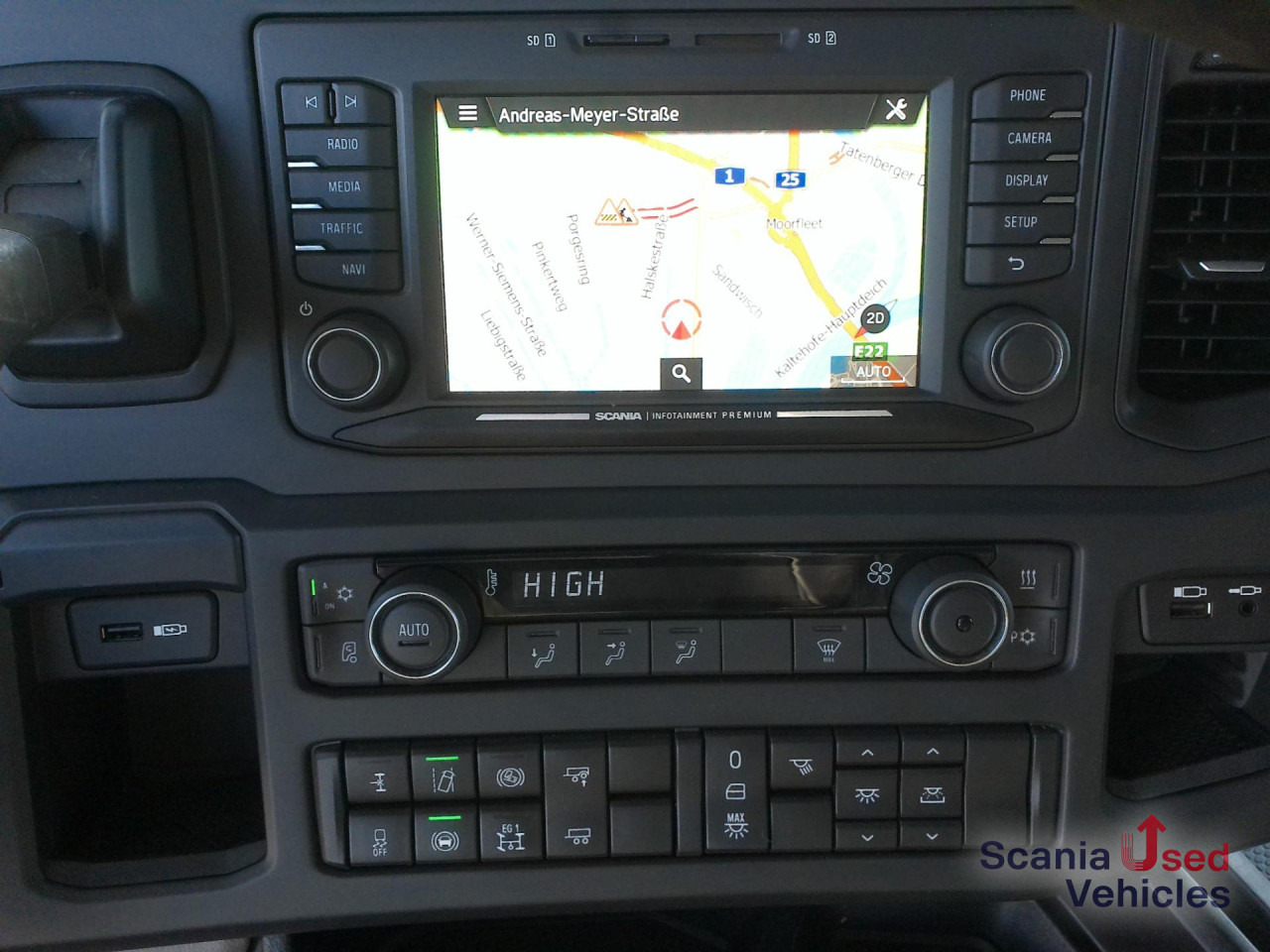 SCANIA R 460 A4x2NA - Tractor unit: picture 3 SCANIA R 460 A4x2NA - Tractor unit: picture 3