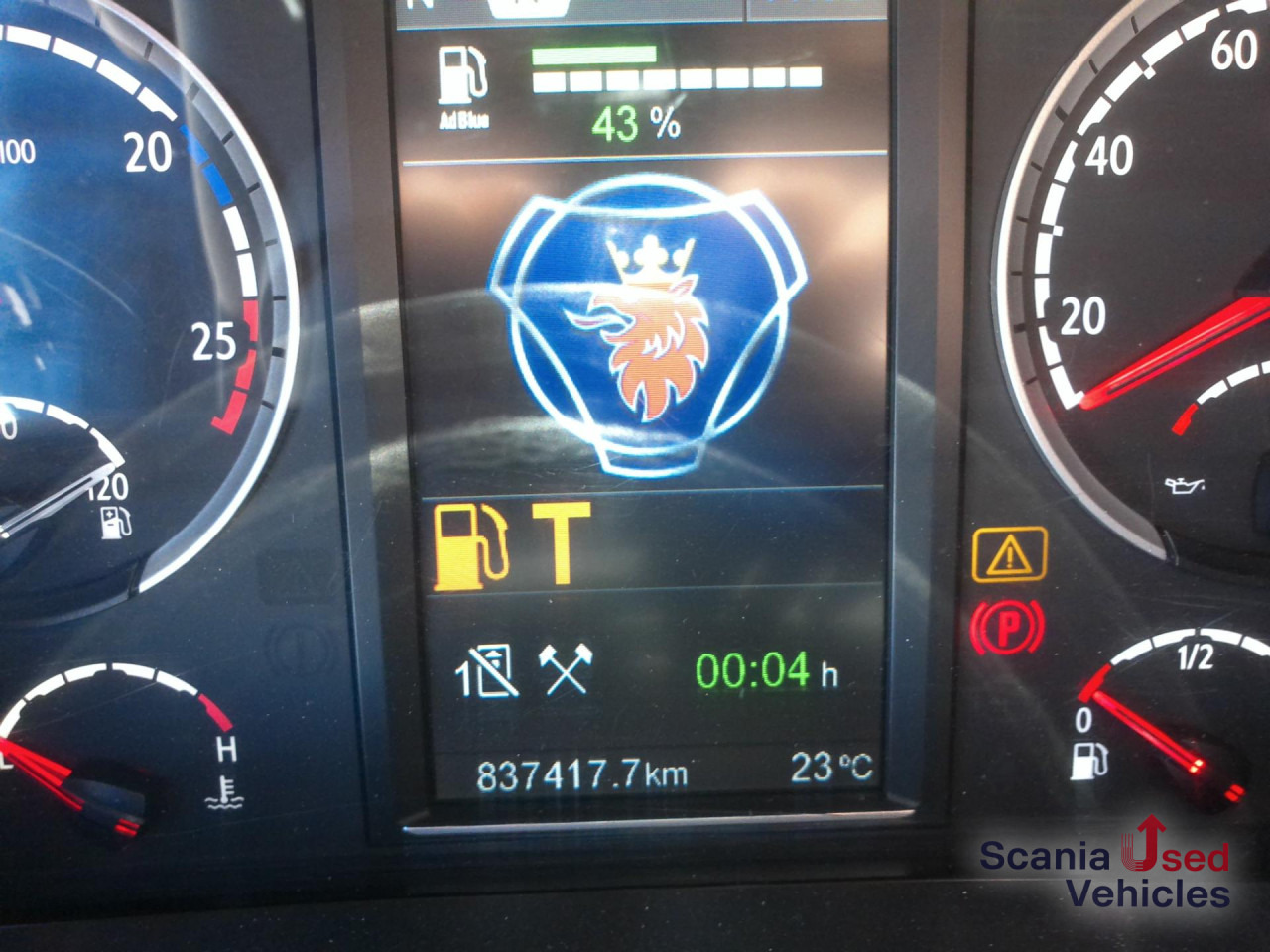 SCANIA R 490 LA4x2MNA - Tractor unit: picture 2 SCANIA R 490 LA4x2MNA - Tractor unit: picture 2