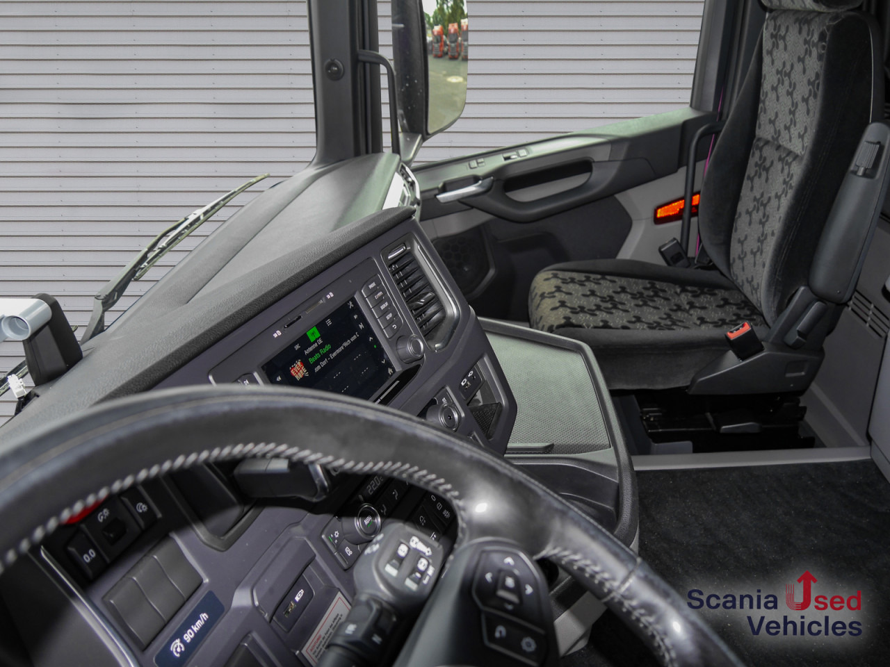 SCANIA R 410 B6x2*4NB - Pritsche / Plane / Hecktüren - - Curtainsider truck: picture 3 SCANIA R 410 B6x2*4NB - Pritsche / Plane / Hecktüren - - Curtainsider truck: picture 3