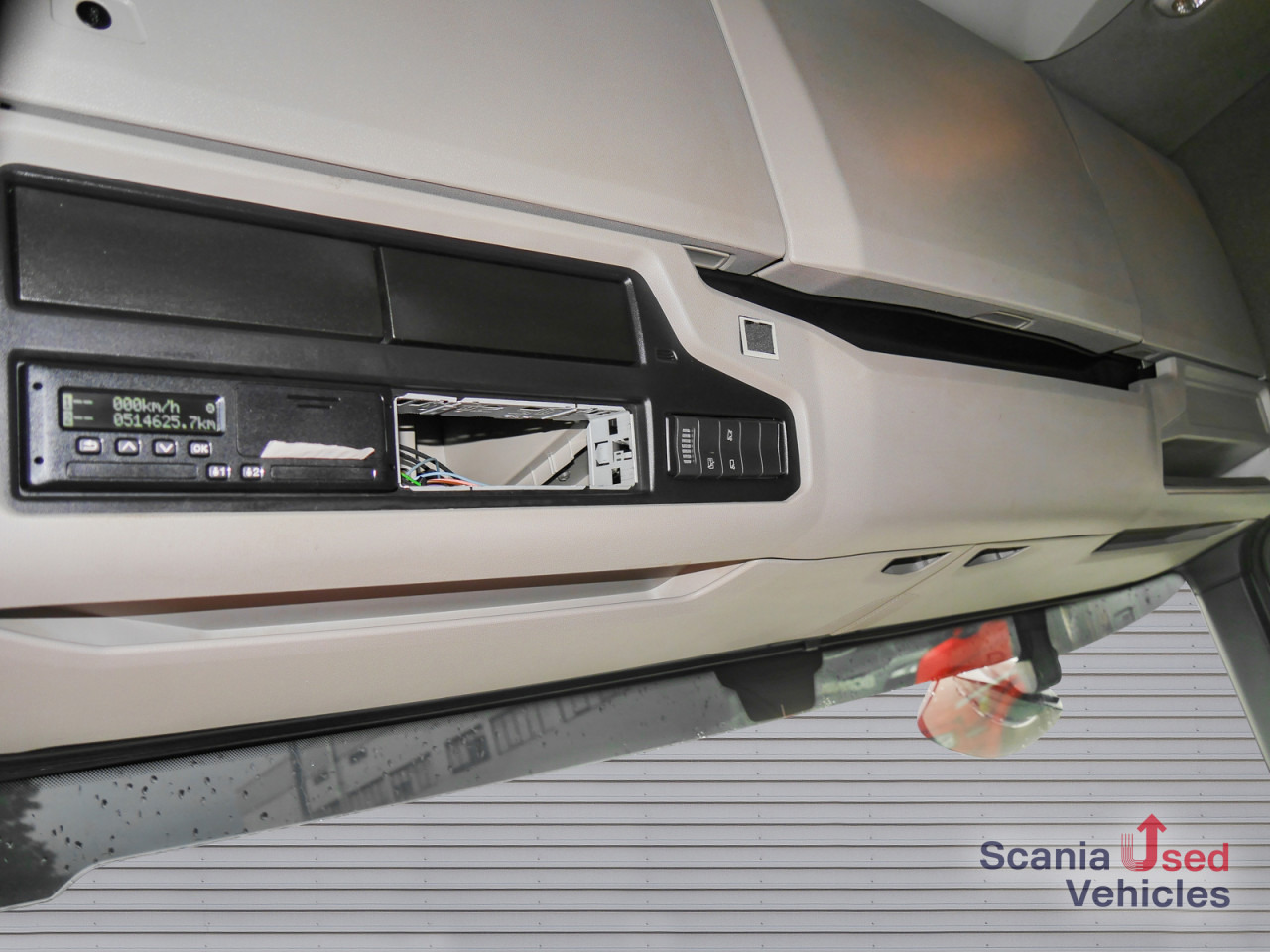 Container transporter/ Swap body truck SCANIA R 450 B6x2NB - Schaltgetriebe / LBW -: picture 12