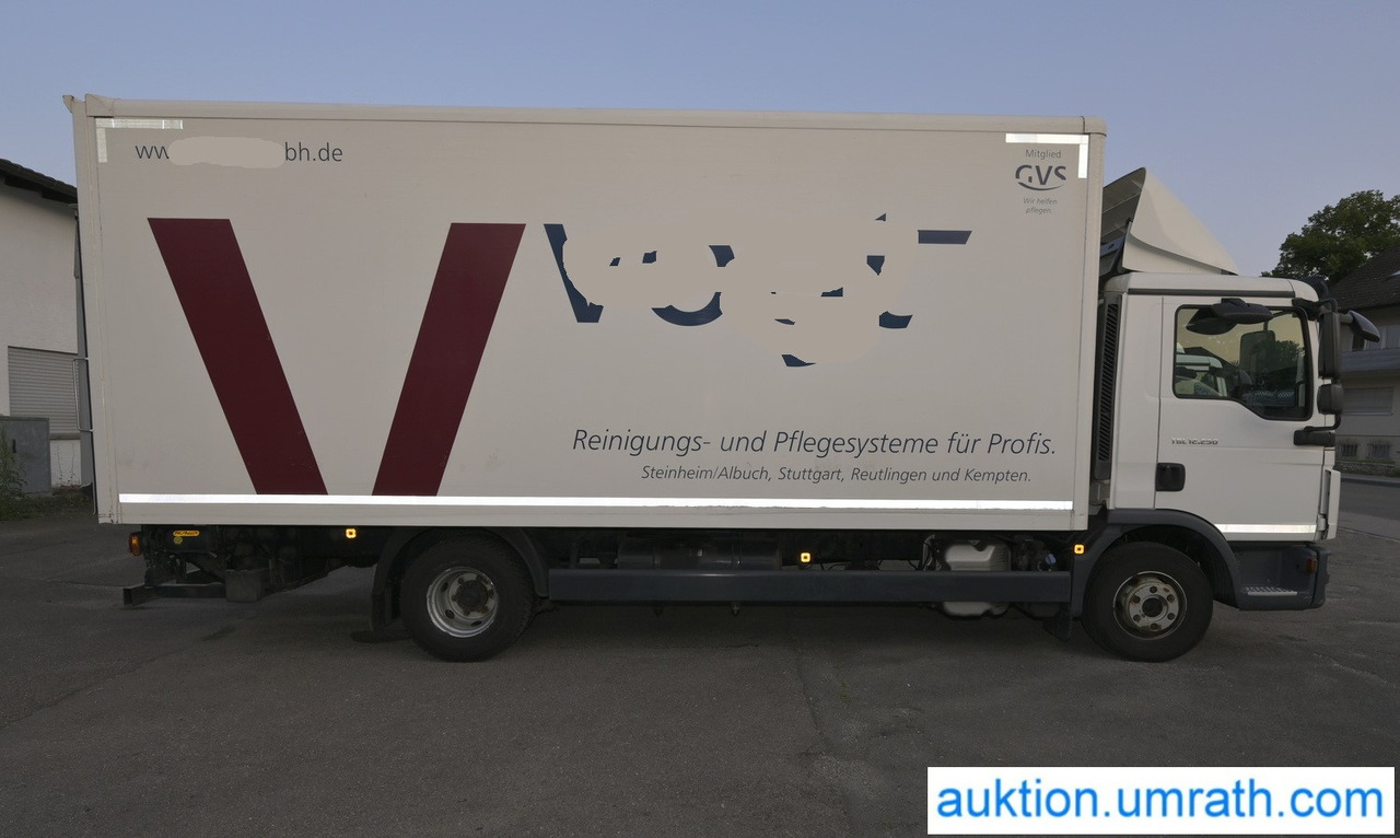 MAN TGL 12.250 4x2 L/BL Koffer Ladebordwand Klimaautomatik NAVI Luftfederung Automatikgetriebe EURO 6 - Box truck: picture 4 MAN TGL 12.250 4x2 L/BL Koffer Ladebordwand Klimaautomatik NAVI Luftfederung Automatikgetriebe EURO 6 - Box truck: picture 4
