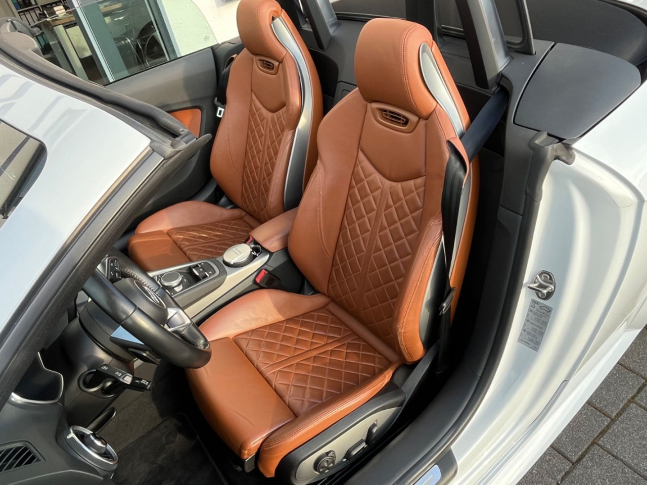 Car Audi TT Roadster 2.0 TFSI quattro: picture 18