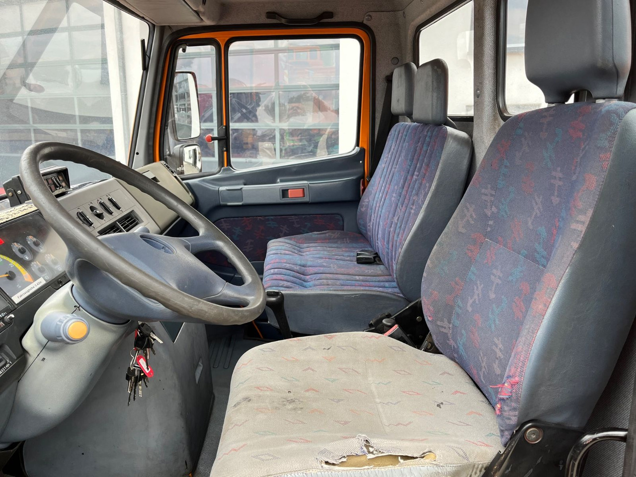 Truck mounted aerial platform Mercedes-Benz Vario 814 DA 4x4 Ruthmann T 170: picture 17 Truck mounted aerial platform Mercedes-Benz Vario 814 DA 4x4 Ruthmann T 170: picture 17