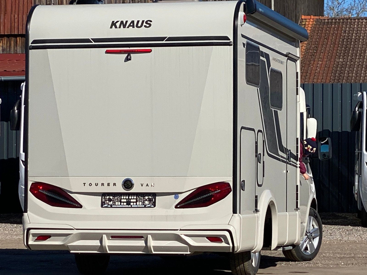 New Semi-integrated motorhome Knaus TOURER CUVISION 500 MQ,4 Personen,slide Bett: picture 6