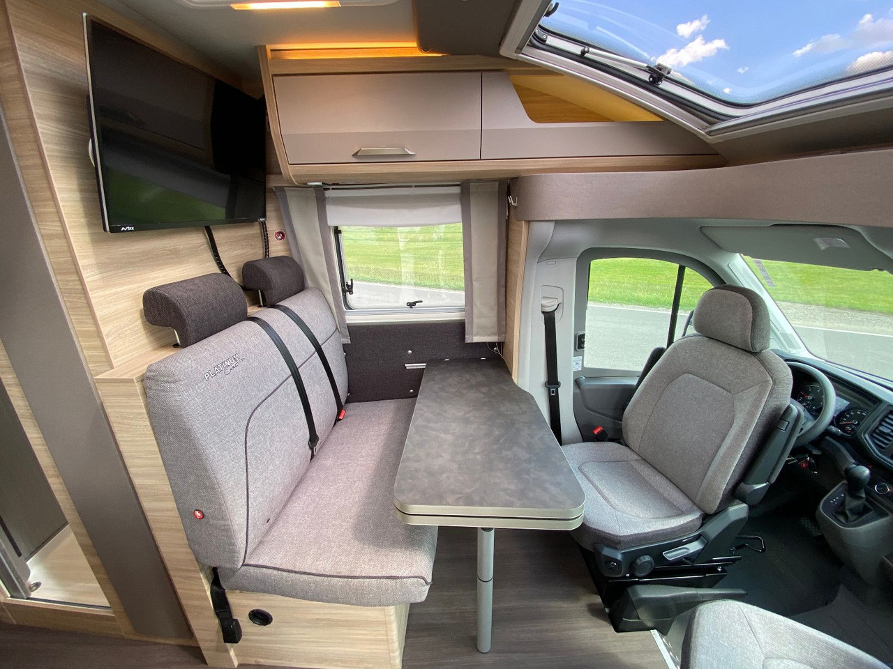 Semi-integrated motorhome Knaus Van TI PLUS Platinium Selection 650 MEG,Automat: picture 14