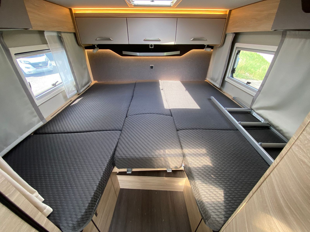 Semi-integrated motorhome Knaus Van TI PLUS Platinium Selection 650 MEG,Automat: picture 9