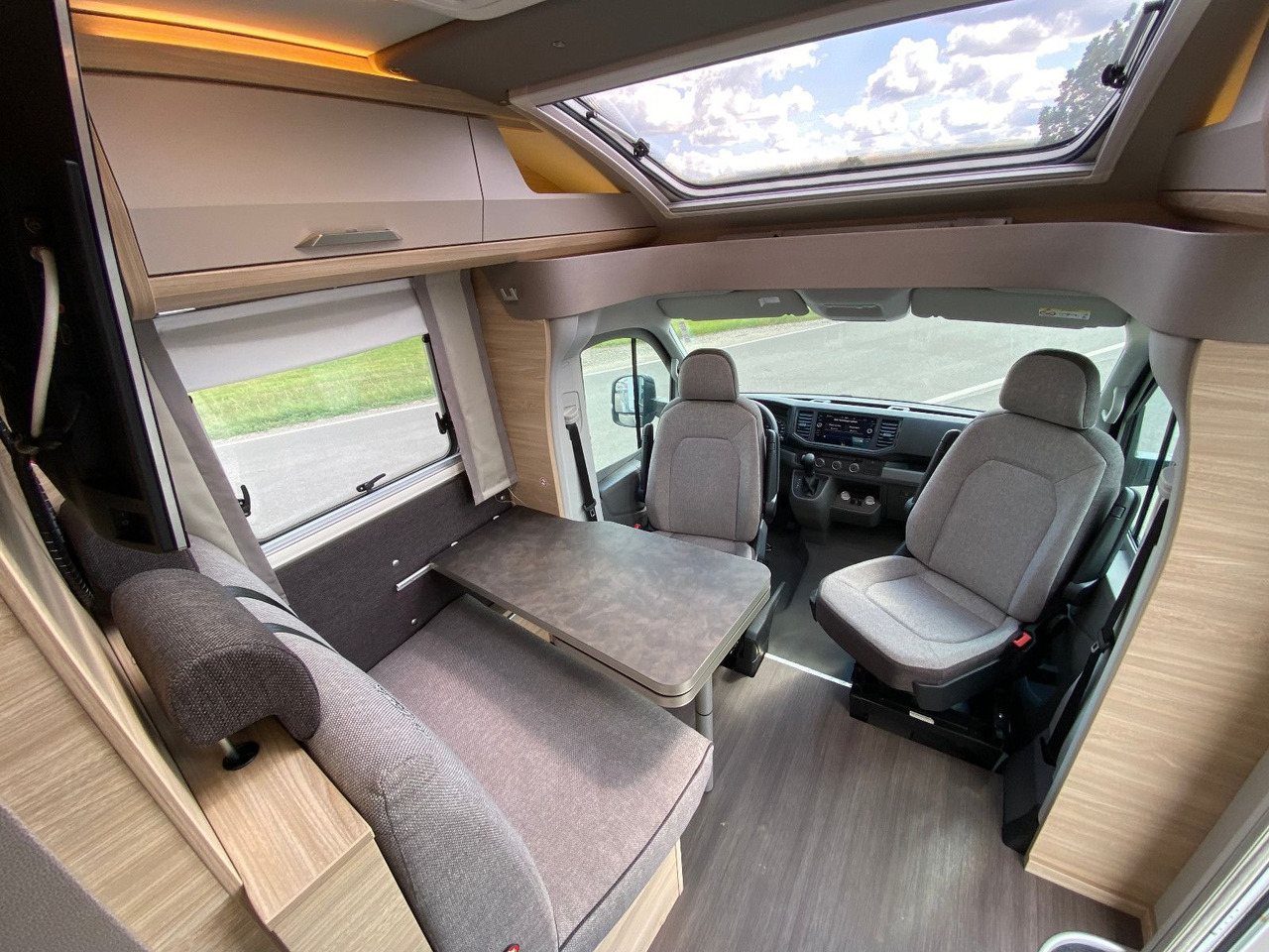 Semi-integrated motorhome Knaus Van TI PLUS Platinium Selection 650 MEG,Automat: picture 13