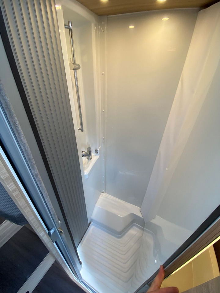 Semi-integrated motorhome Knaus Van TI PLUS Platinium Selection 650 MEG,Automat: picture 12