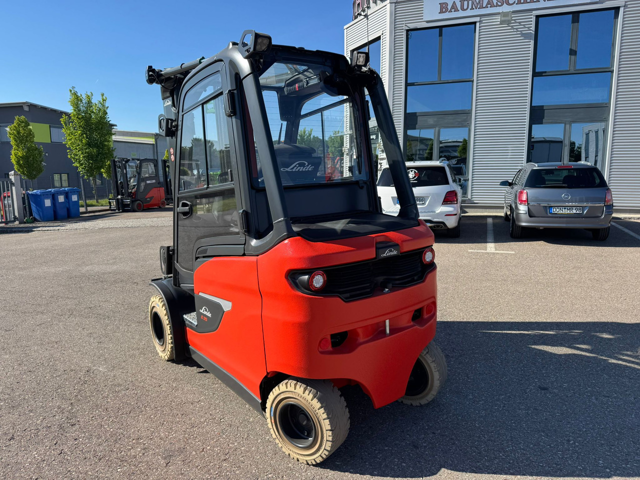 LINDE E35HL-01 - Electric forklift: picture 4 LINDE E35HL-01 - Electric forklift: picture 4
