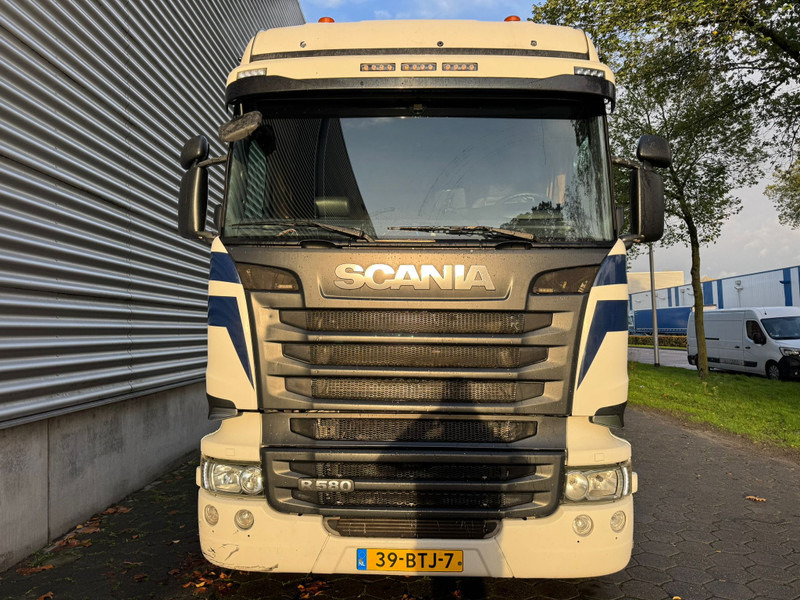 Scania R580 / V8 / 6X4 / HighLine / Retarder / NL Truck - Tractor unit: picture 5 Scania R580 / V8 / 6X4 / HighLine / Retarder / NL Truck - Tractor unit: picture 5
