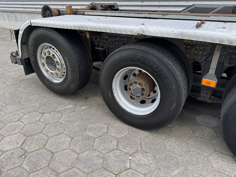 Hook lift truck, Crane truck Volvo FH 500 / 8X4 / Palfinger S260Z96 / VDL Hook / NL Truck: picture 13