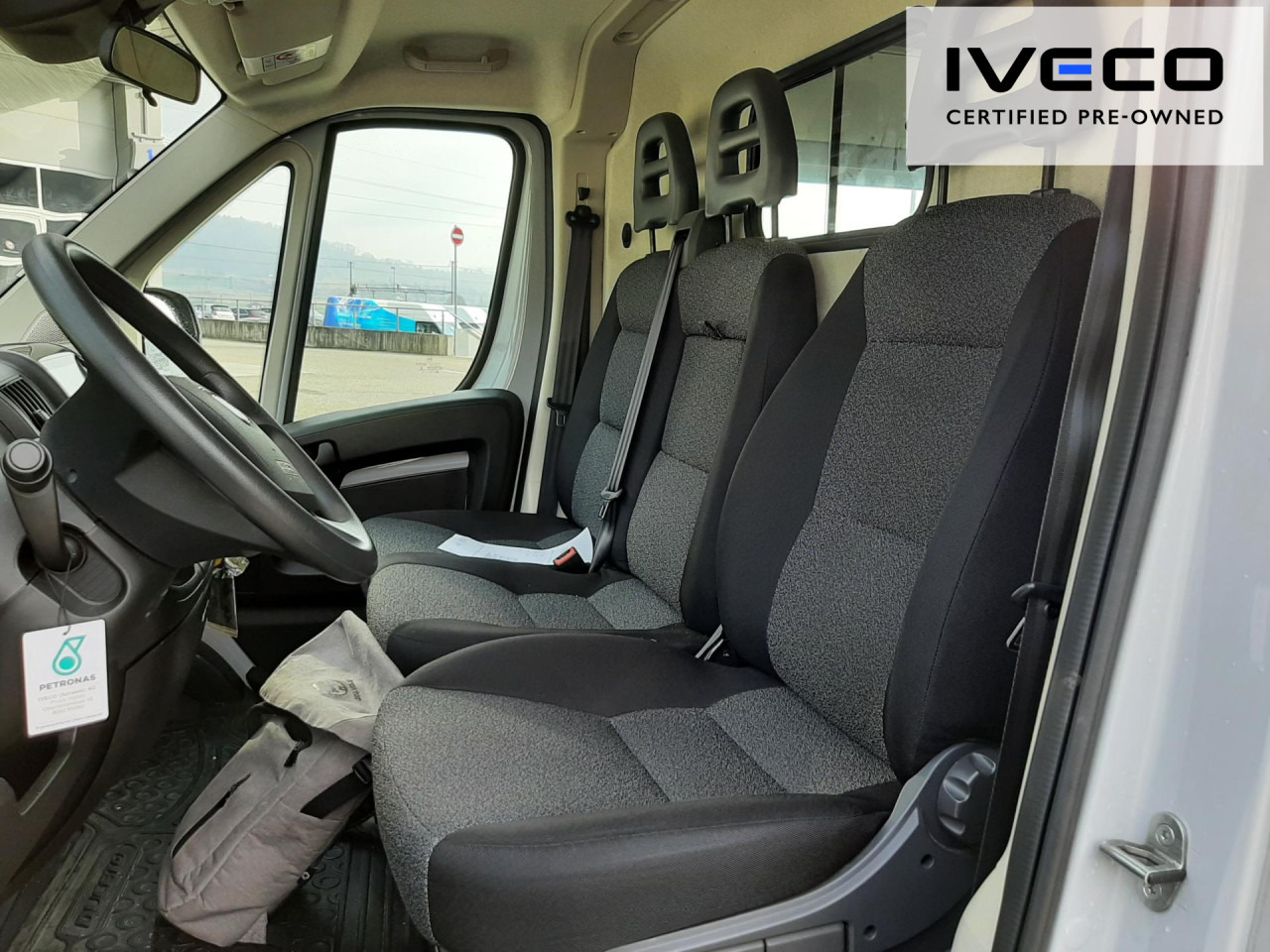 FIAT e-Ducato L2H2 teilverglast (47-kWh) - Panel van, Electric van: picture 3 FIAT e-Ducato L2H2 teilverglast (47-kWh) - Panel van, Electric van: picture 3