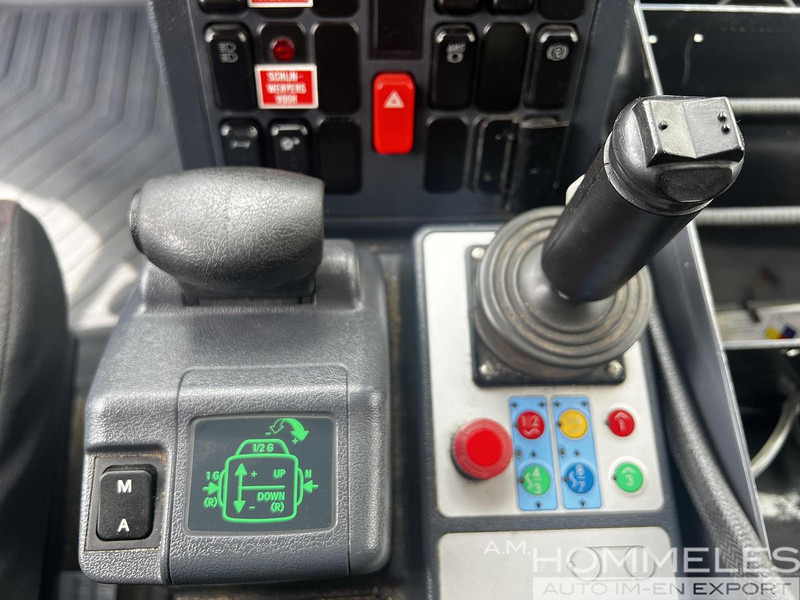 Fire truck Unimog U500: picture 14