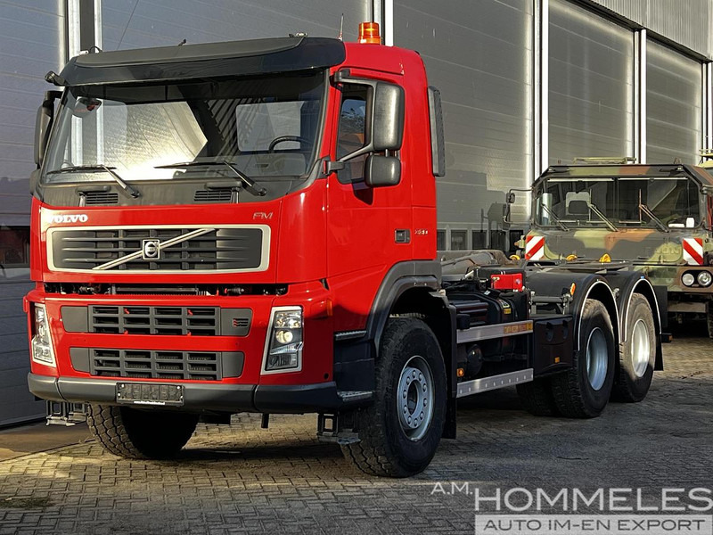 Volvo FM 330 6X4, Multilift - Hook lift truck: picture 3 Volvo FM 330 6X4, Multilift - Hook lift truck: picture 3