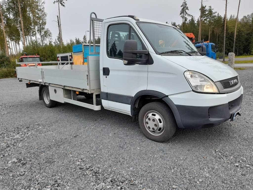 Iveco Daily 40 C18 automat - Open body delivery van: picture 3 Iveco Daily 40 C18 automat - Open body delivery van: picture 3