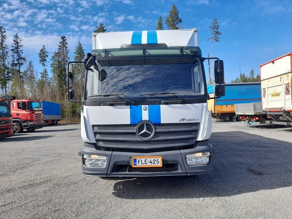 Mercedes-Benz Atego 918 Euro 6 - Refrigerator truck: picture 3 Mercedes-Benz Atego 918 Euro 6 - Refrigerator truck: picture 3