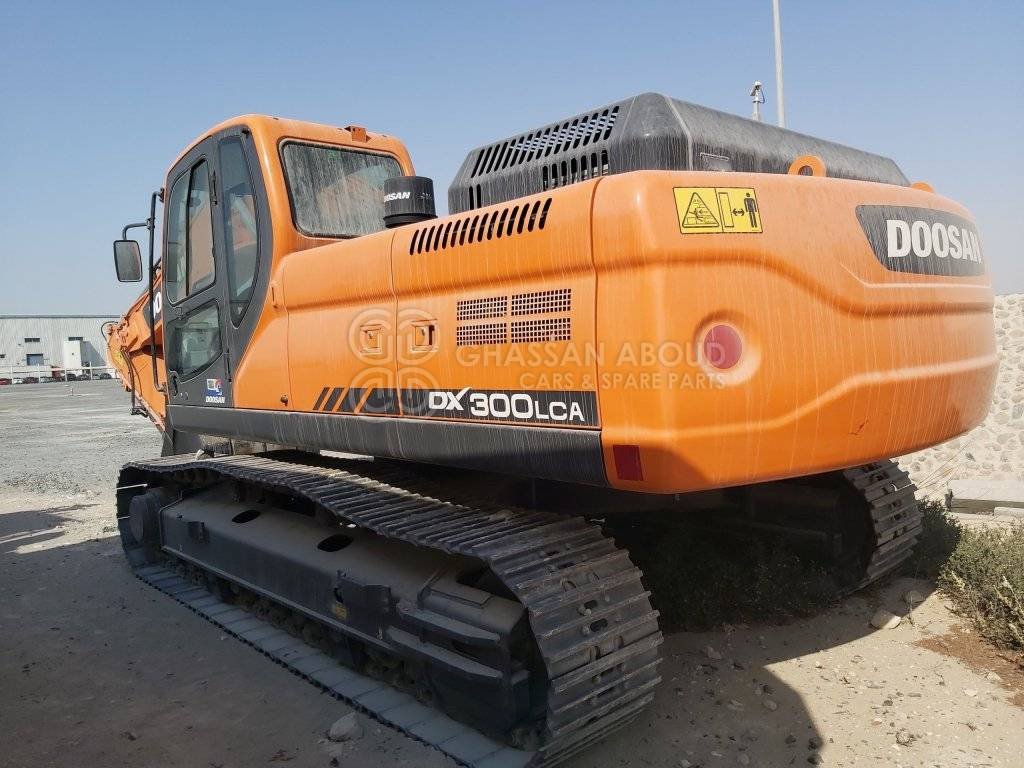 DOOSAN DX300 LCA – CRAWLER EXCAVATOR OPERATING WEIGHT 29.6 TON WITH 1.47 CBM BUCKET (HEAVY DUTY) SHOE 800MM TG MY2022 - Crawler excavator: picture 2 DOOSAN DX300 LCA – CRAWLER EXCAVATOR OPERATING WEIGHT 29.6 TON WITH 1.47 CBM BUCKET (HEAVY DUTY) SHOE 800MM TG MY2022 - Crawler excavator: picture 2