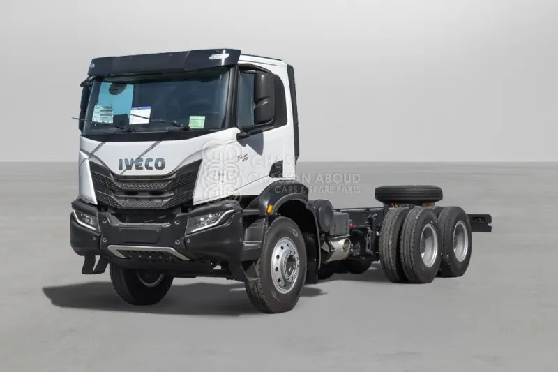 Iveco T-WAY AD380T47H 6x4 R24 Tyres Chassis - Barcelona Stock - Cab chassis truck: picture 1 Iveco T-WAY AD380T47H 6x4 R24 Tyres Chassis - Barcelona Stock - Cab chassis truck: picture 1