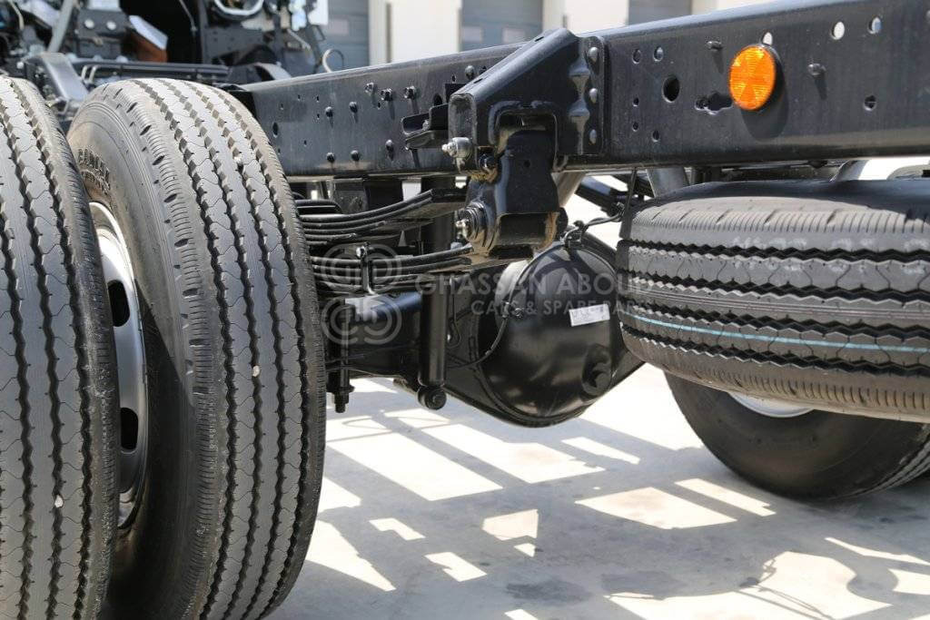 Cab chassis truck MITSUBISHI CANTER  CHASSIS 3TON SC 100L TANK (4X4) DIESEL, MY24: picture 8