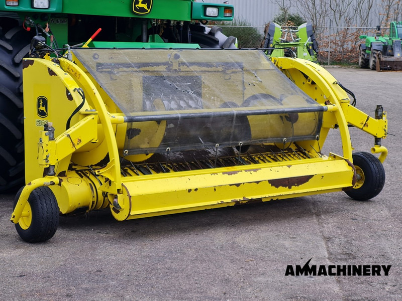 John Deere 630C pick up - Corn header for Agricultural machinery: picture 2 John Deere 630C pick up - Corn header for Agricultural machinery: picture 2