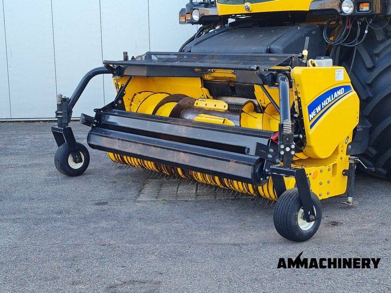 New Holland 300FP pick-up - Forage harvester attachment for Agricultural machinery: picture 1 New Holland 300FP pick-up - Forage harvester attachment for Agricultural machinery: picture 1