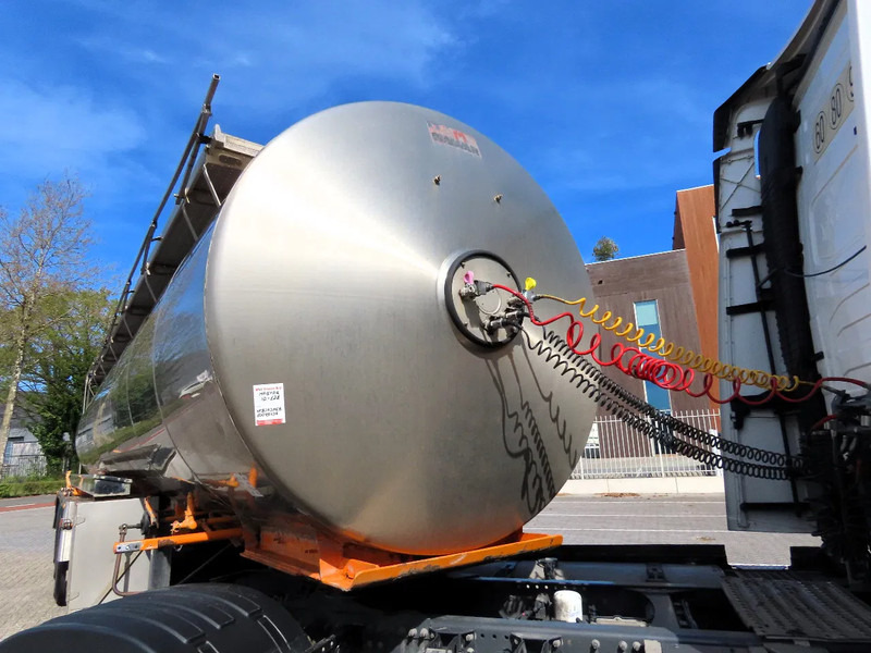Magyar 5 compartments, 32500L FOOD, air susp, (5 DIFFERENT PRODUCTS) !! - Tank semi-trailer: picture 4 Magyar 5 compartments, 32500L FOOD, air susp, (5 DIFFERENT PRODUCTS) !! - Tank semi-trailer: picture 4