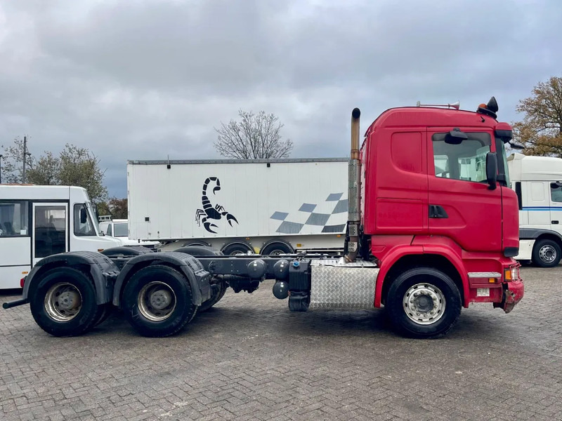 Scania R580 V8 6x4,RETARDER, FULL SPRING! hub reduction, BIG Axels - Cab chassis truck: picture 4 Scania R580 V8 6x4,RETARDER, FULL SPRING! hub reduction, BIG Axels - Cab chassis truck: picture 4