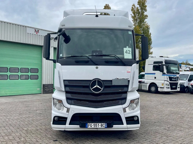 Mercedes-Benz Actros 1845 WDF9634031C008330 , 2 tanks, France clean truck - Tractor unit: picture 4 Mercedes-Benz Actros 1845 WDF9634031C008330 , 2 tanks, France clean truck - Tractor unit: picture 4