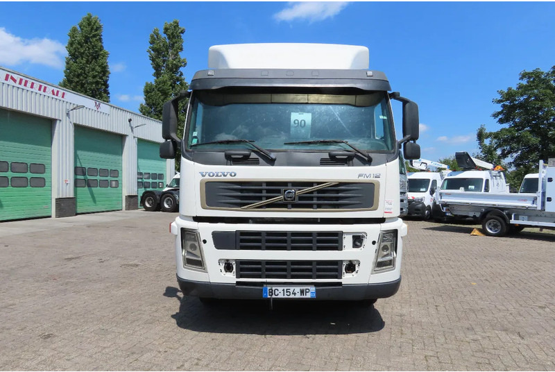 Volvo FM 12.380 8x4 FULL SPRING. 100% condition! - Cab chassis truck: picture 3 Volvo FM 12.380 8x4 FULL SPRING. 100% condition! - Cab chassis truck: picture 3