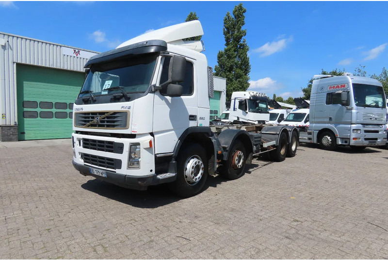 Volvo FM 380 8x4 FULL SPRING. 100% condition! - Cab chassis truck: picture 1 Volvo FM 380 8x4 FULL SPRING. 100% condition! - Cab chassis truck: picture 1