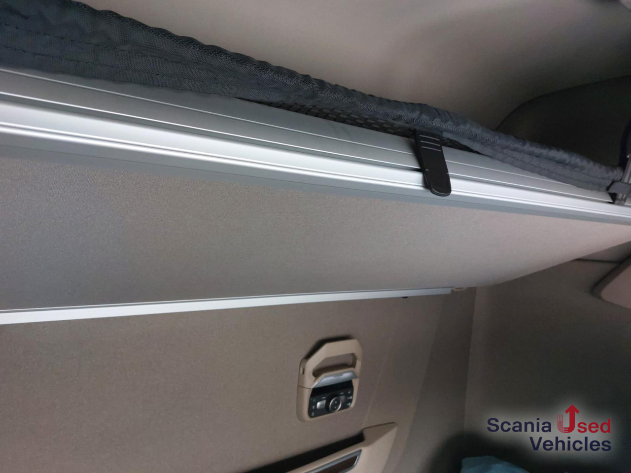 DAF XG 530 FAN 6x2-4 PALFINGER PK 22002-EH D - Dropside/ Flatbed truck, Crane truck: picture 4 DAF XG 530 FAN 6x2-4 PALFINGER PK 22002-EH D - Dropside/ Flatbed truck, Crane truck: picture 4