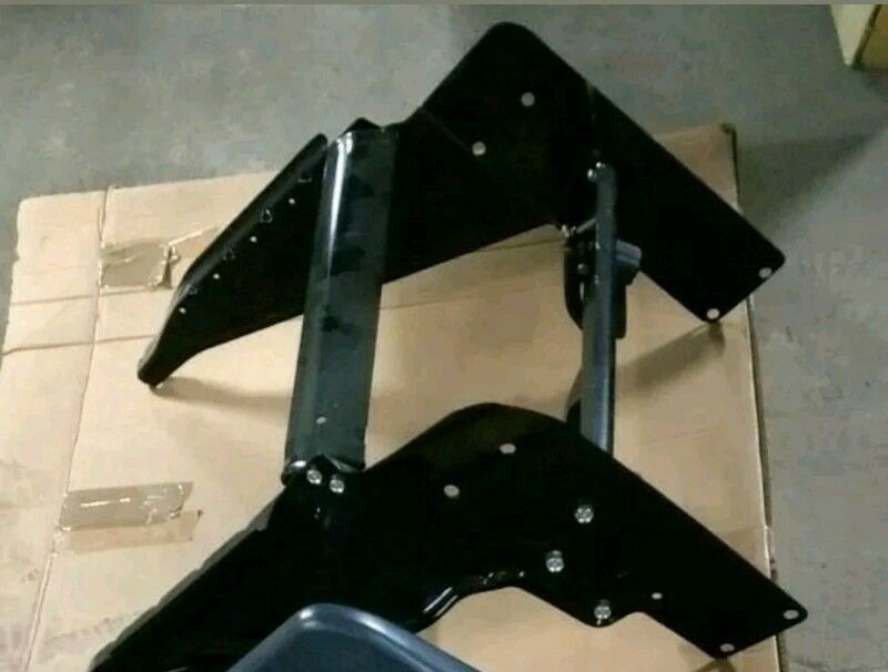 New Battery for Truck Scania BATTERY COVER REPAIR KIT: STEPS, SIDE BRACKETS Scania R, CR/CP: picture 6 New Battery for Truck Scania BATTERY COVER REPAIR KIT: STEPS, SIDE BRACKETS Scania R, CR/CP: picture 6