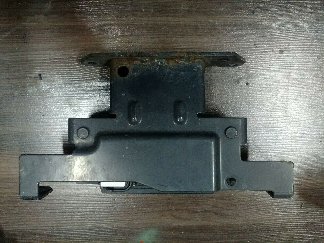Scania DISTANCE , RADAR   Scania truck - Sensor for Truck: picture 3 Scania DISTANCE , RADAR   Scania truck - Sensor for Truck: picture 3