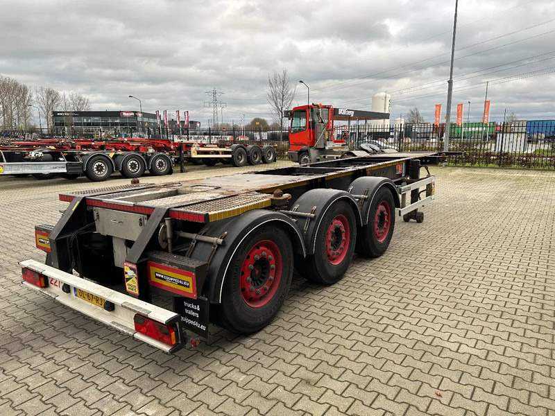 Burg 20FT ADR (EX/II, EX/III, FL, AT) Chassis, Empty weight : 3.690kg, SAF INTRADISC, 2x Liftaxle, NL-chassis - Container transporter/ Swap body semi-trailer: picture 3 Burg 20FT ADR (EX/II, EX/III, FL, AT) Chassis, Empty weight : 3.690kg, SAF INTRADISC, 2x Liftaxle, NL-chassis - Container transporter/ Swap body semi-trailer: picture 3
